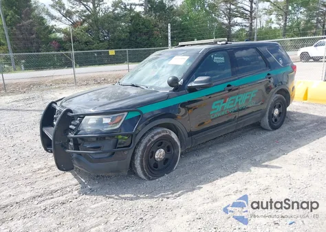 2016 Ford Police Interceptor из США, поврежденный, VIN 1FM5K8AR3GGA71931